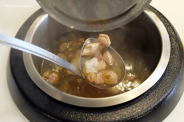 陶然左岸蔬食百匯吃到飽｜380元吃到飽，義大利illy咖啡、阿里山桃喜紅茶、樂活蛋、信豐農場紅藜麥&hellip;嚴選食材，蔬食也可以兼具健康與美味 @飛天璇的口袋