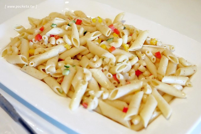 陶然左岸蔬食百匯吃到飽｜380元吃到飽，義大利illy咖啡、阿里山桃喜紅茶、樂活蛋、信豐農場紅藜麥&hellip;嚴選食材，蔬食也可以兼具健康與美味 @飛天璇的口袋