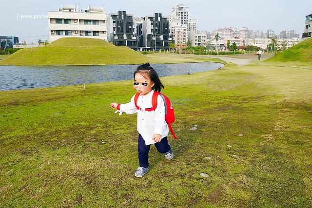 台中嘉明湖┃台中旅遊景點：南屯綠美化人工湖，IG熱門打卡景點天使的眼淚，網友稱讚台中嘉明湖、台中月牙灣 @飛天璇的口袋