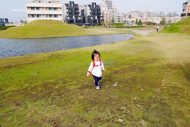 台中嘉明湖┃台中旅遊景點：南屯綠美化人工湖，IG熱門打卡景點天使的眼淚，網友稱讚台中嘉明湖、台中月牙灣 @飛天璇的口袋