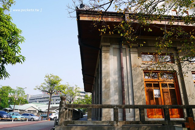 18度C巧克力工房┃台中西區美食：不會輸給世界第二好吃的冰淇淋菠蘿油包，使用堂本麵包和18度C巧克力工房的冰淇淋，台中刑武所演武場散策美食 @飛天璇的口袋