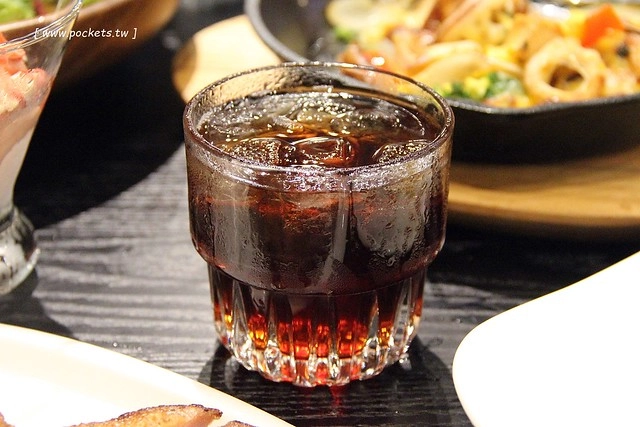 新天地西洋博物館｜充滿文藝復興氛圍的圖書館，新天地餐廳馥樂詩輕食 @飛天璇的口袋