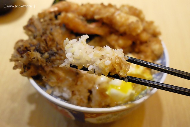 金子半之助┃台中西屯美食：日本第一天丼進駐台中新光三越百貨10樓，東京超人氣排隊名店，12/28~12/30開幕前三天前100名半價優惠 @飛天璇的口袋