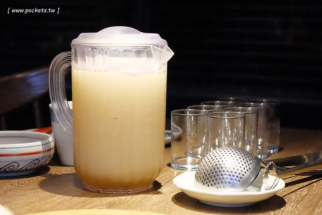 鮨樂海鮮市場 火鍋┃台中西屯美食：現流新鮮海產看的到，海鮮火鍋食材超霸氣，每日當天魚獲現點現煮 @飛天璇的口袋