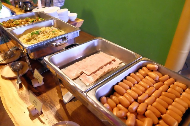 泰國安帕瓦｜Asita Eco Resort 阿希塔生態度假村｜以環保為主的綠色飯店，享受緊鄰河畔的小木屋風情 @飛天璇的口袋