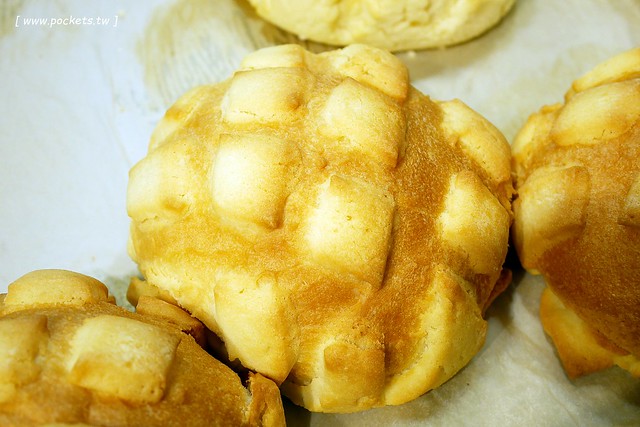 日本東京｜世界第二好吃的現烤冰淇淋菠蘿麵包，東京澀谷超人氣排隊甜點，來自金澤市的人氣美食 @飛天璇的口袋