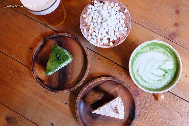 日安小砌。手作食堂┃台中東海美食：隱身在東海商圈巷弄間的咖啡館，老屋改造蛻變成很有溫度的空間，就在東海雞爪凍斜對面 @飛天璇的口袋