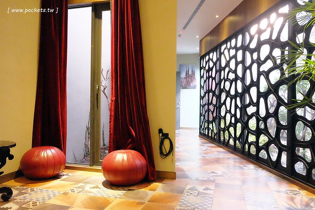 芭蕾城市渡假旅館┃台中住宿推薦：擁有50幾種房型的新銳旅館，部份Villa房型還有附KTV和游泳池，全新一泊二食住飯店吃燒肉 @飛天璇的口袋