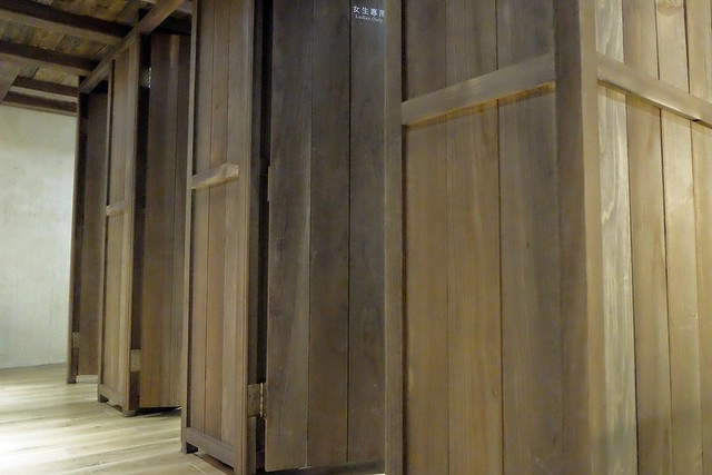 瓦庫燒肉 WOW COOL｜紅磚老宅改建新風情，燒肉風華再現舊市區，鄰近中區台中火車站 @飛天璇的口袋