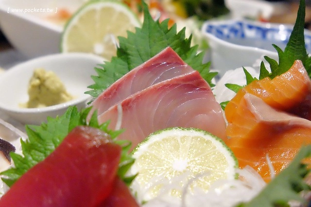 鮨樂海鮮市場 火鍋┃台中西屯美食：現流新鮮海產看的到，海鮮火鍋食材超霸氣，每日當天魚獲現點現煮 @飛天璇的口袋