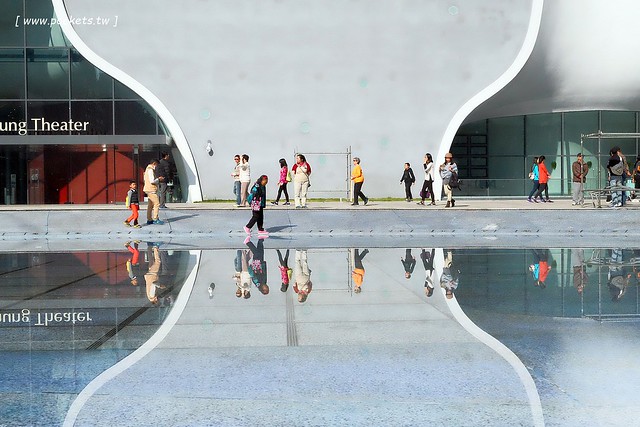 【台中西屯】台中國家歌劇院：伊東豊雄的現代建築，以自然為主題，結合劇院、商場、餐廳和空中花園 @飛天璇的口袋