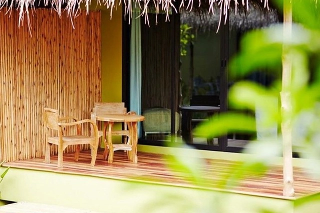 泰國安帕瓦｜Asita Eco Resort 阿希塔生態度假村｜以環保為主的綠色飯店，享受緊鄰河畔的小木屋風情 @飛天璇的口袋