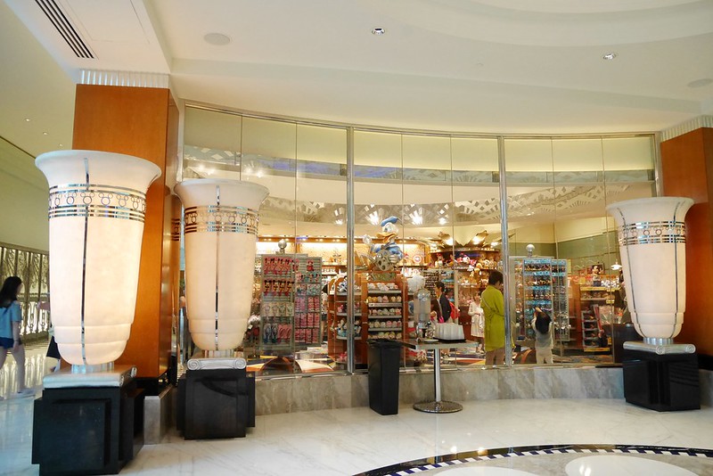 【香港大嶼山】香港迪士尼好萊塢酒店~迪士尼遊樂園最超值的酒店，早餐還可以和米奇米妮高飛拍照 @飛天璇的口袋