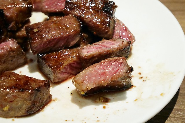 燒肉風間 Kazama┃台中公益路美食：期間限定哈利波特活動，華麗新年晚宴三人套餐足夠四人使用，打卡送密函享餐點優惠 @飛天璇的口袋