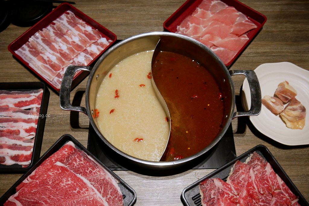 但馬屋涮涮鍋｜台中三井Outlet美食，日本黑毛和牛吃到飽在台第一間分店，日本百年歷史涮涮鍋、壽喜燒連鎖店 @飛天璇的口袋