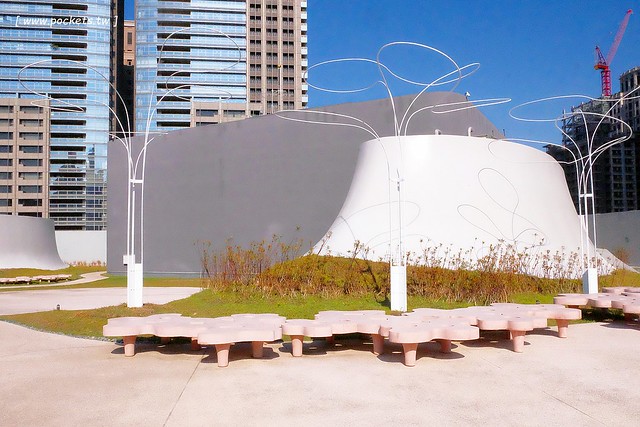 【台中西屯】台中國家歌劇院：伊東豊雄的現代建築，以自然為主題，結合劇院、商場、餐廳和空中花園 @飛天璇的口袋