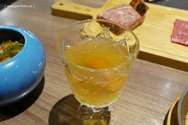 燒肉風間 Kazama┃台中公益路美食：期間限定哈利波特活動，華麗新年晚宴三人套餐足夠四人使用，打卡送密函享餐點優惠 @飛天璇的口袋