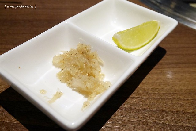 燒肉風間 Kazama┃台中公益路美食：期間限定哈利波特活動，華麗新年晚宴三人套餐足夠四人使用，打卡送密函享餐點優惠 @飛天璇的口袋