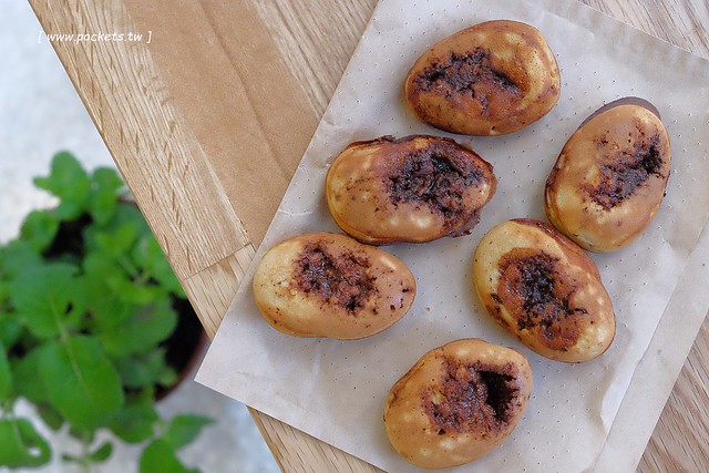 KOPHY mini┃台中西區美食：充滿文青風格的咖啡外帶店，有超夯的手搖漸層飲料，還有下午茶超搭的黑糖雞蛋糕 @飛天璇的口袋