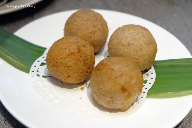 莆田 Putien┃台中西區美食：2016新加坡米其林一星餐廳，最佳亞洲餐廳進駐勤美綠園道，餐點兼具深度和質感 @飛天璇的口袋