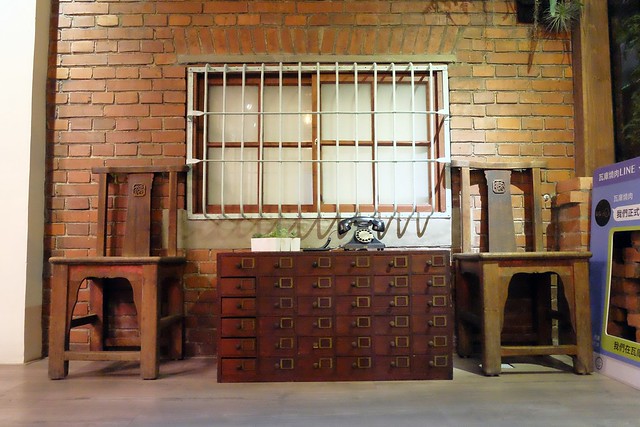 瓦庫燒肉 WOW COOL｜紅磚老宅改建新風情，燒肉風華再現舊市區，鄰近中區台中火車站 @飛天璇的口袋