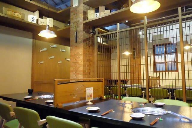 瓦庫燒肉 WOW COOL｜紅磚老宅改建新風情，燒肉風華再現舊市區，鄰近中區台中火車站 @飛天璇的口袋