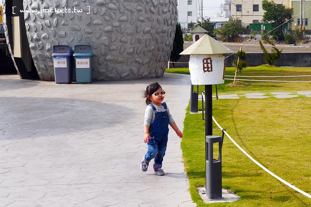 雲林崙背｜千巧谷牛樂園牧場：結合沙坑、餵魚、美食、牧場，適合親子旅遊的地點 @飛天璇的口袋