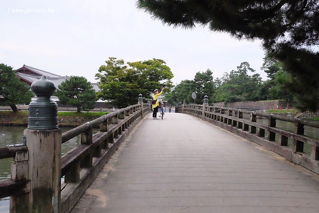 日本島根｜松江市半日遊．武家屋敷、塩見繩手、塩見茶屋下午茶、松江城、島根美術館(夕陽、夜景、結緣兔) @飛天璇的口袋
