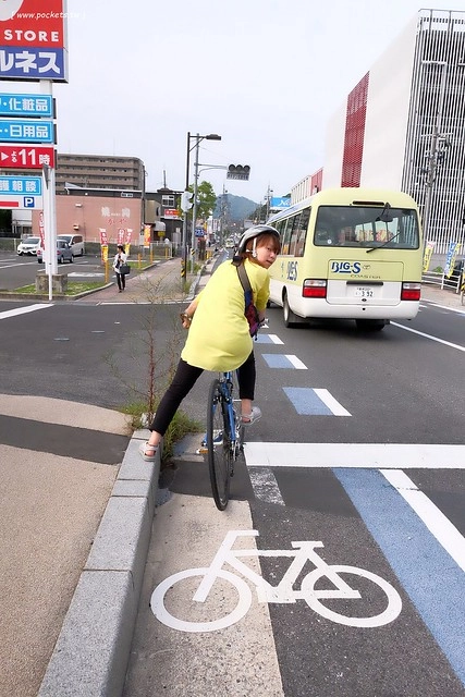 日本島根｜松江市半日遊．武家屋敷、塩見繩手、塩見茶屋下午茶、松江城、島根美術館(夕陽、夜景、結緣兔) @飛天璇的口袋