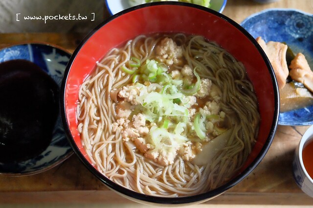 大內宿三澤屋┃福島美食推薦：你用過大蔥吃蕎麥麵嗎？保證吃過一次就難忘，吃完再帶你逛逛大內宿老街 @飛天璇的口袋