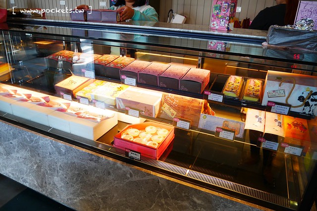 雲林崙背｜千巧谷牛樂園牧場：結合沙坑、餵魚、美食、牧場，適合親子旅遊的地點 @飛天璇的口袋