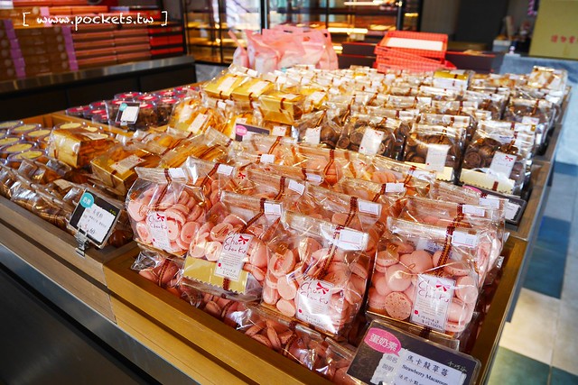 雲林崙背｜千巧谷牛樂園牧場：結合沙坑、餵魚、美食、牧場，適合親子旅遊的地點 @飛天璇的口袋