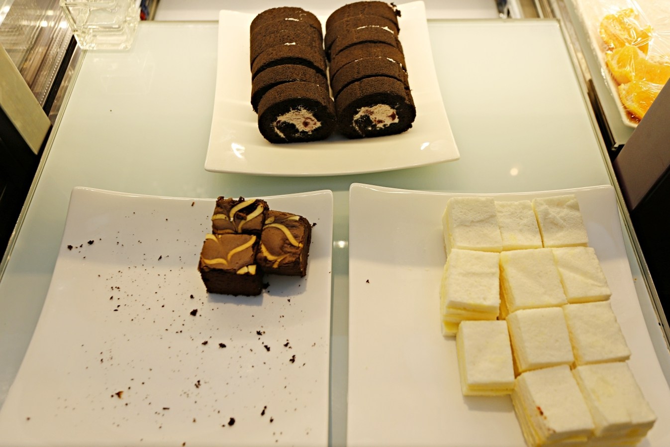 天閣酒店┃台中住宿推薦：低調奢華風展現不同的品味，鄰近台中公益路和草悟道商圈，附近商店餐廳林立生活機能超方便 @飛天璇的口袋