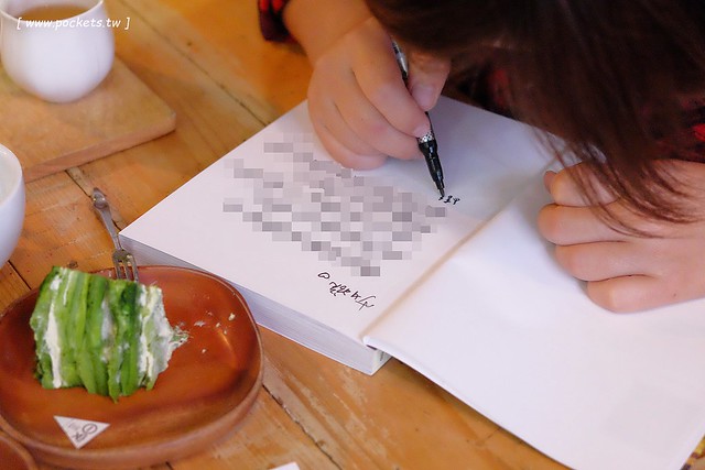 日安小砌。手作食堂┃台中東海美食：隱身在東海商圈巷弄間的咖啡館，老屋改造蛻變成很有溫度的空間，就在東海雞爪凍斜對面 @飛天璇的口袋