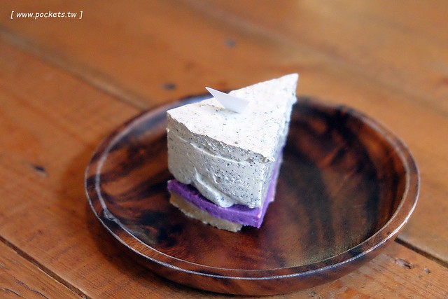 日安小砌。手作食堂┃台中東海美食：隱身在東海商圈巷弄間的咖啡館，老屋改造蛻變成很有溫度的空間，就在東海雞爪凍斜對面 @飛天璇的口袋