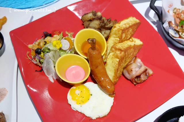 X Burger ┃台中南屯美食：台中最具現代感的美式餐廳，早午餐、晚餐、宵夜&hellip;一應俱全，夜貓子宵夜時段的好選擇 @飛天璇的口袋