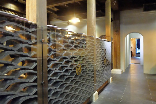 瓦庫燒肉 WOW COOL｜紅磚老宅改建新風情，燒肉風華再現舊市區，鄰近中區台中火車站 @飛天璇的口袋