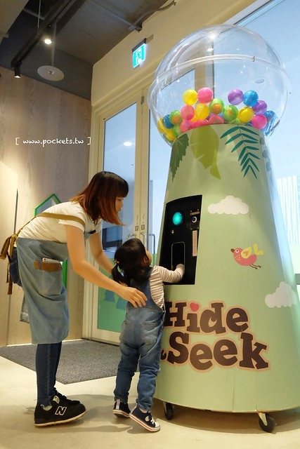 Hide&Seek嘻遊聚親子餐廳┃台中西屯美食：使用德國HABA頂級無毒遊具，沙坑、球池、溜滑梯&hellip;讓小孩子賴著不走的遊戲天堂，餐點的表現也不錯 @飛天璇的口袋