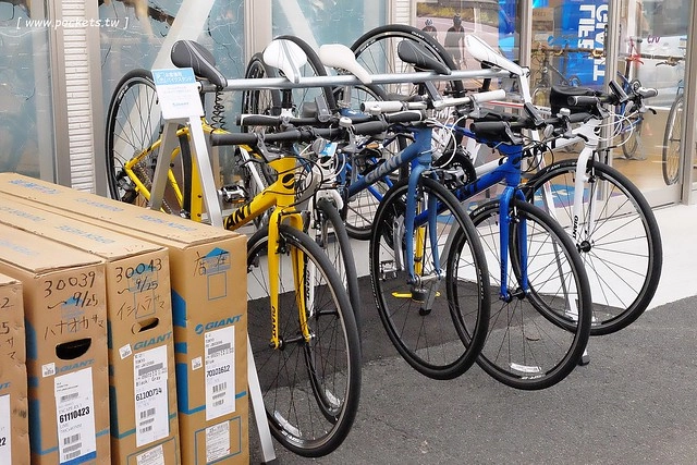 日本島根｜松江市半日遊．武家屋敷、塩見繩手、塩見茶屋下午茶、松江城、島根美術館(夕陽、夜景、結緣兔) @飛天璇的口袋