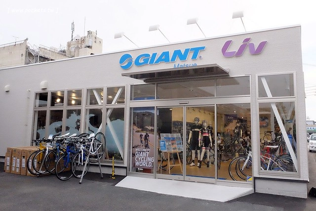 日本島根｜松江市半日遊．武家屋敷、塩見繩手、塩見茶屋下午茶、松江城、島根美術館(夕陽、夜景、結緣兔) @飛天璇的口袋