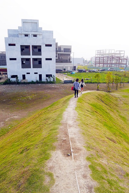 台中嘉明湖┃台中旅遊景點：南屯綠美化人工湖，IG熱門打卡景點天使的眼淚，網友稱讚台中嘉明湖、台中月牙灣 @飛天璇的口袋
