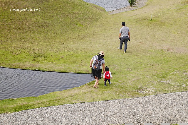 台中嘉明湖┃台中旅遊景點：南屯綠美化人工湖，IG熱門打卡景點天使的眼淚，網友稱讚台中嘉明湖、台中月牙灣 @飛天璇的口袋