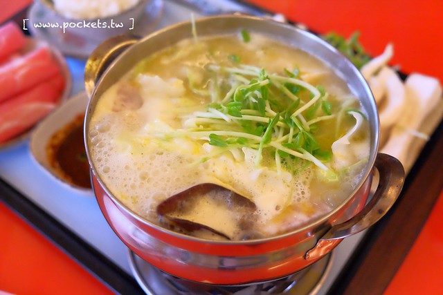 台中新社｜桃李河畔．新社著名景觀餐廳，浪漫森林玻璃屋 @飛天璇的口袋