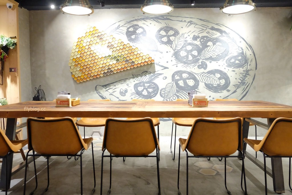 台北信義｜請請義大利麵逸仙店，餐點好吃份量又多，披薩甜點也很好吃，台北義式餐廳推薦 @飛天璇的口袋