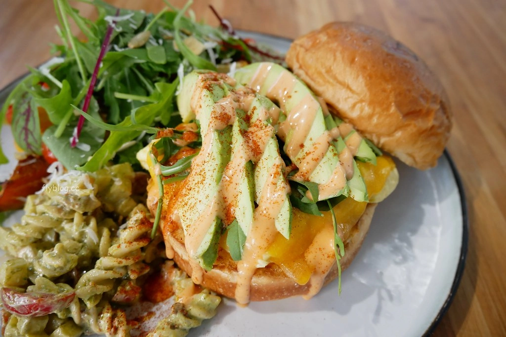 台中西屯｜多爾法式烘焙 DORE French Bakehouse．台中七期最美的麵包店，早午餐酸麵包都好吃 @飛天璇的口袋