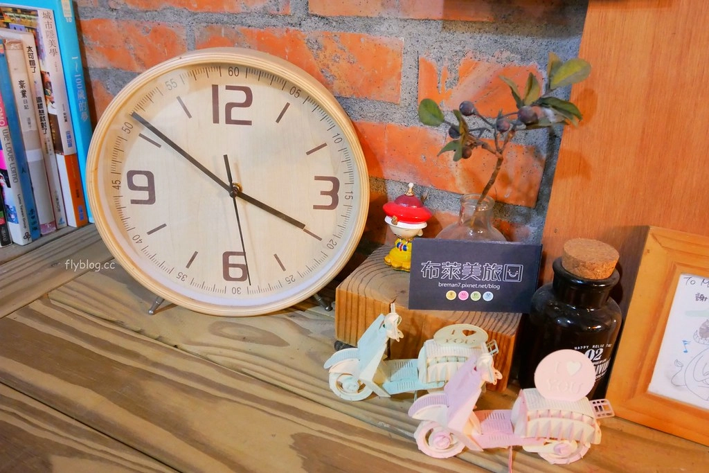 【台中南屯】Mapper Cafe 脈搏咖啡：文青風韓系咖啡館，通往小徑出現夢幻調酒吧 @飛天璇的口袋