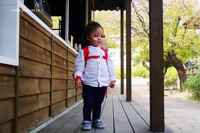 18度C巧克力工房┃台中西區美食：不會輸給世界第二好吃的冰淇淋菠蘿油包，使用堂本麵包和18度C巧克力工房的冰淇淋，台中刑武所演武場散策美食 @飛天璇的口袋