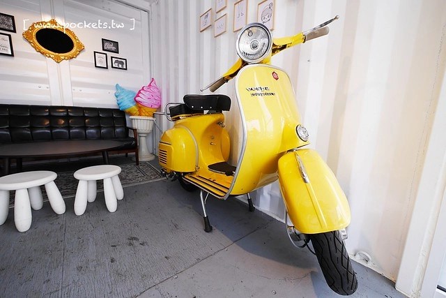 HAO YU 好悠咖啡｜田中超夯的IG打卡熱門景點，可愛又夢幻的彩虹貨櫃屋咖啡，喝下午茶遛小孩的好地方(已歇業) @飛天璇的口袋