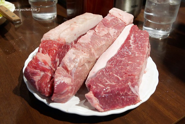 【日本東京】銀座IKINARI STEAK いきなり~站著吃的牛排，想要吃多少就切多少，商業午餐CP值超高！ @飛天璇的口袋