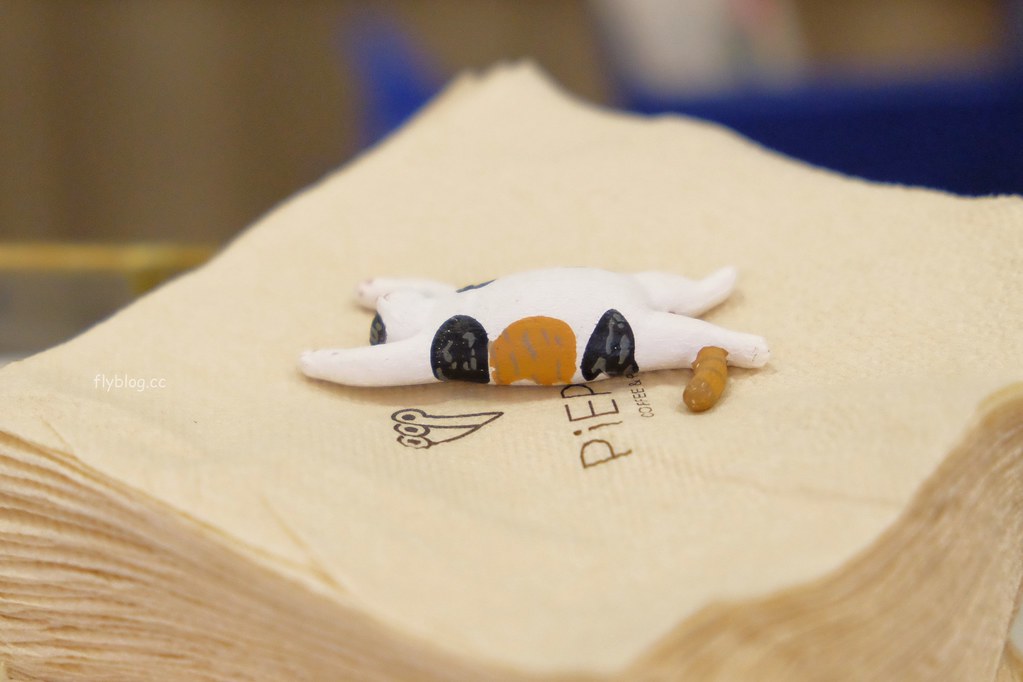 PIEPAI Cafe┃桃園美食：超夢幻網美咖啡館，桃園IG打卡名店，甜點夢幻又好拍，寵物友善餐廳 @飛天璇的口袋